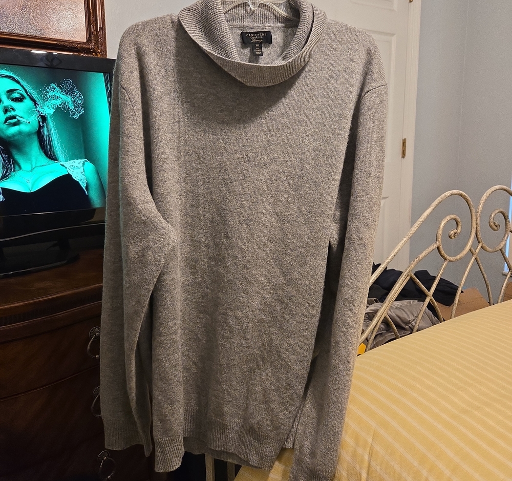 Club Room Men's Gray Turtleneck Sweater - Cashmere 100%
